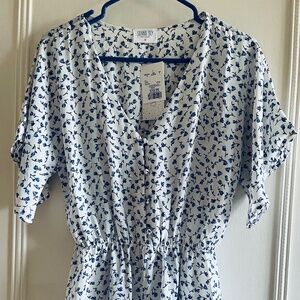 New blouse with tags